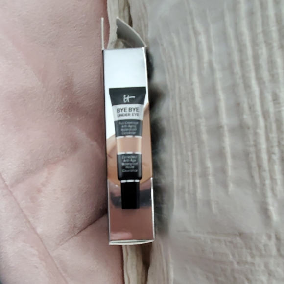 NIB IT COSMETICS - Picture 5 of 5